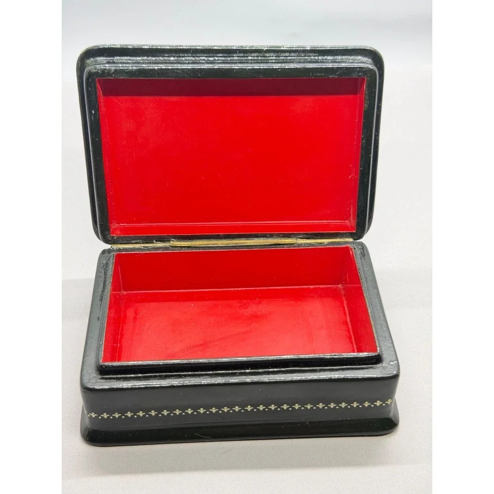 VTG Trinket Red Lacquer Interior Hand Painted n Foil Trinket Box Fairy Tail READ